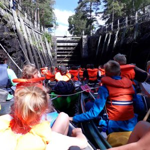 7. Oslo i kanal med kanoer